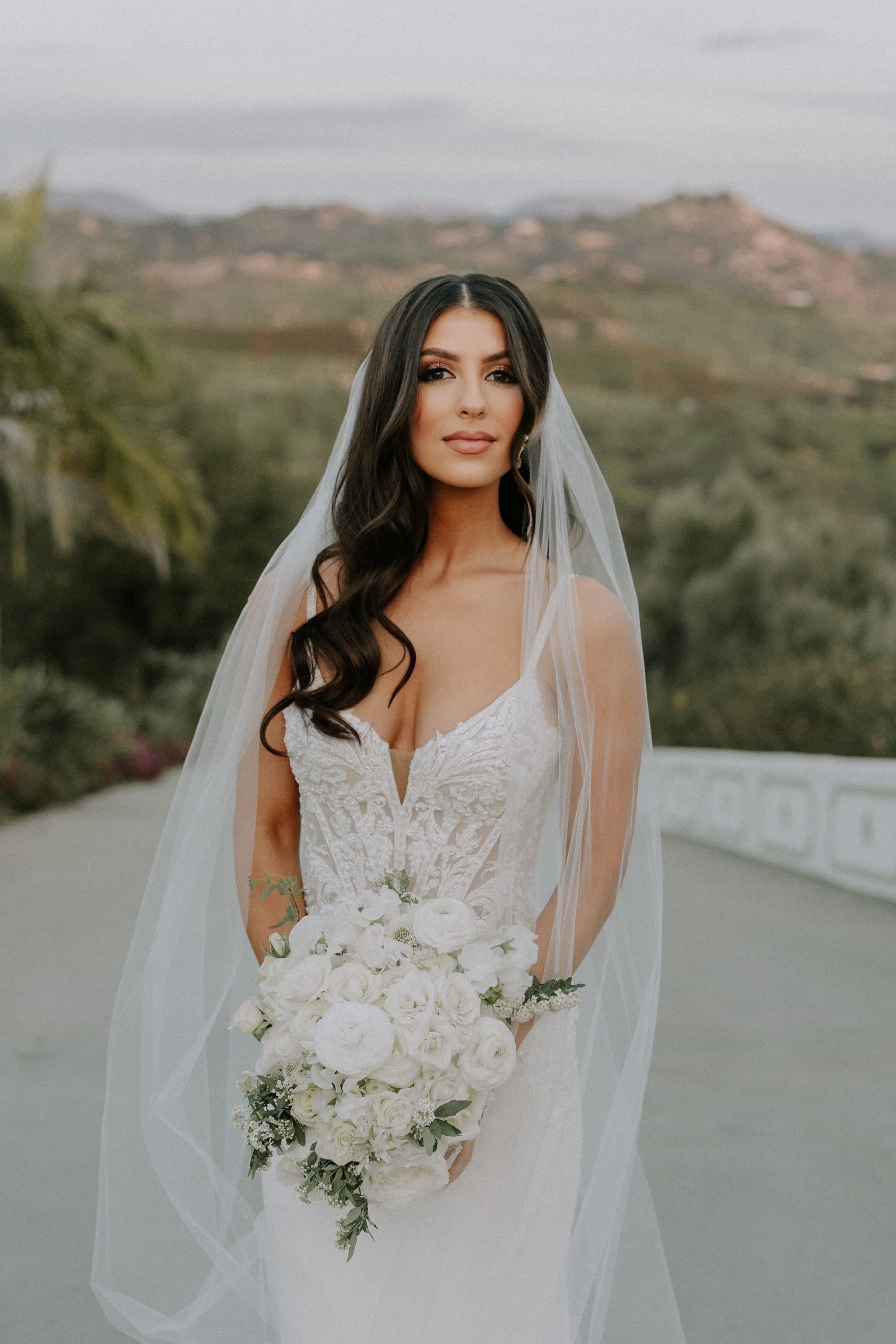 Soft bridal glam with peach tones (IMG_3156)